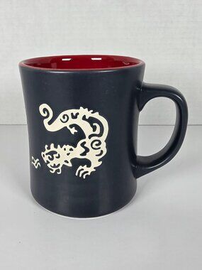 Starbucks 2011 “Year of the Dragon” 12 oz Ceramic Mug Starbucks Komodo Dragon‎